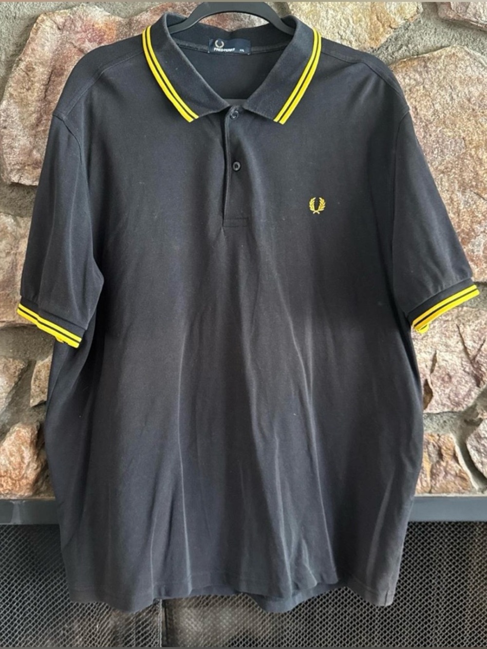 Fred Perry Men’s XXL Yellow and Black Twin Tipped Polo